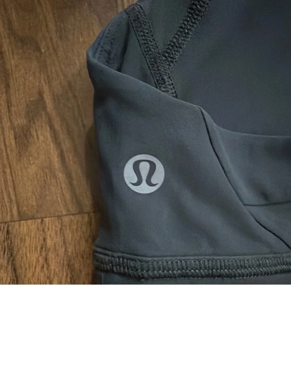 Lululemon Women's Black Solid Pullover Sports Bra Logo Wireless Size S 9